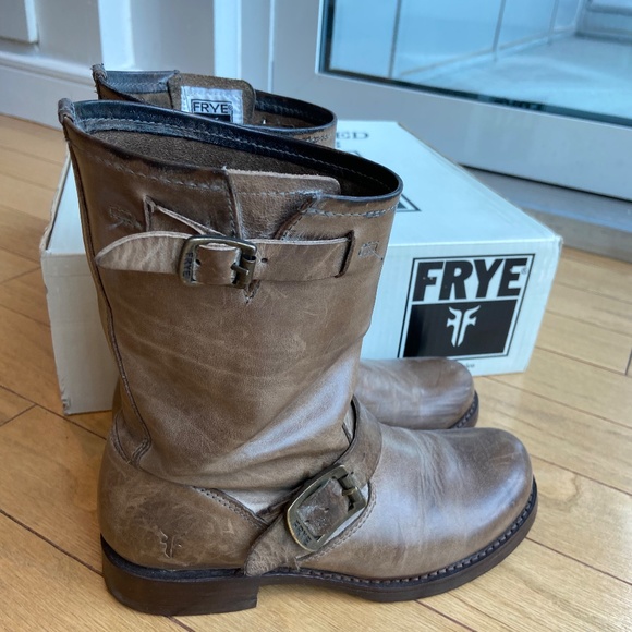 FRYE Veronica Short Boot - Picture 2 of 7